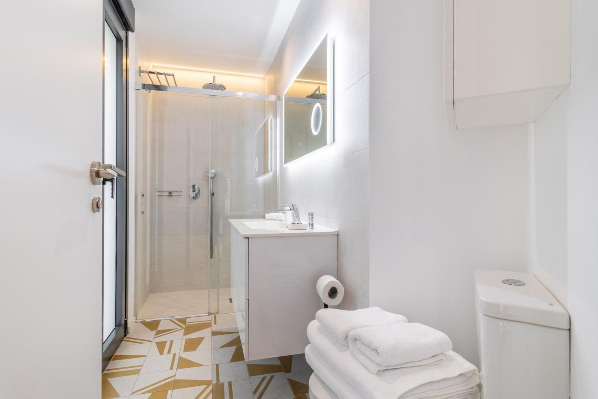 Stylish Center Retreat For 4 Explore From Espoz Y Mina Appartement